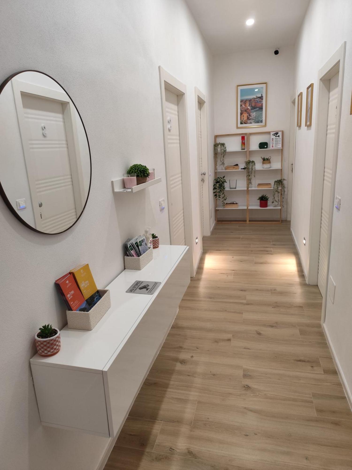 Center Rooms לה ספציה מראה חיצוני תמונה