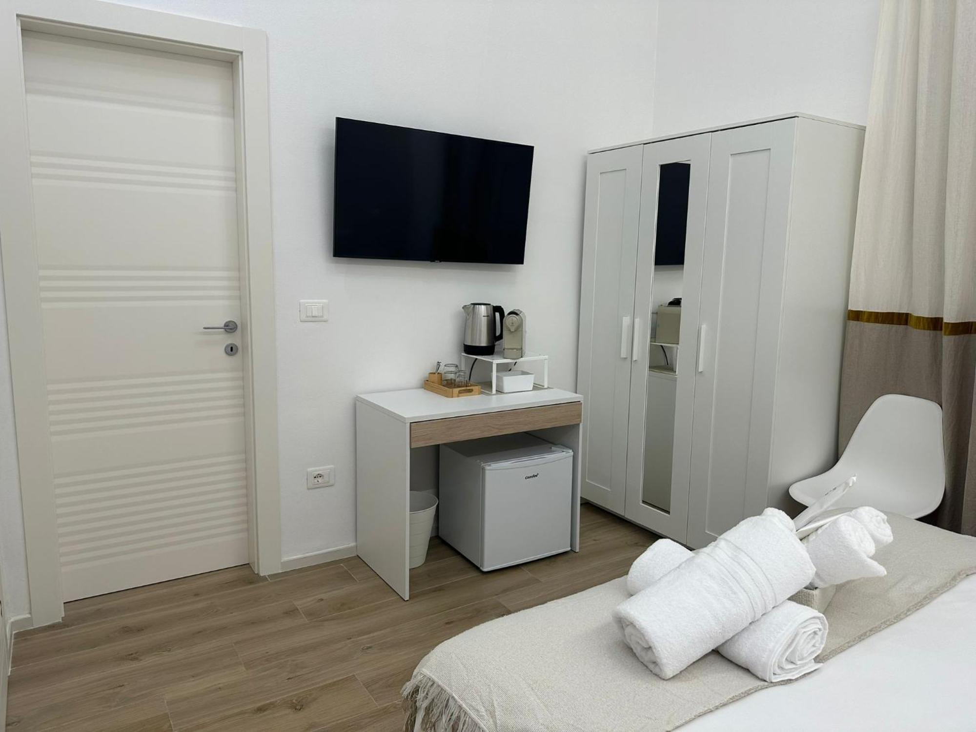 Center Rooms לה ספציה מראה חיצוני תמונה