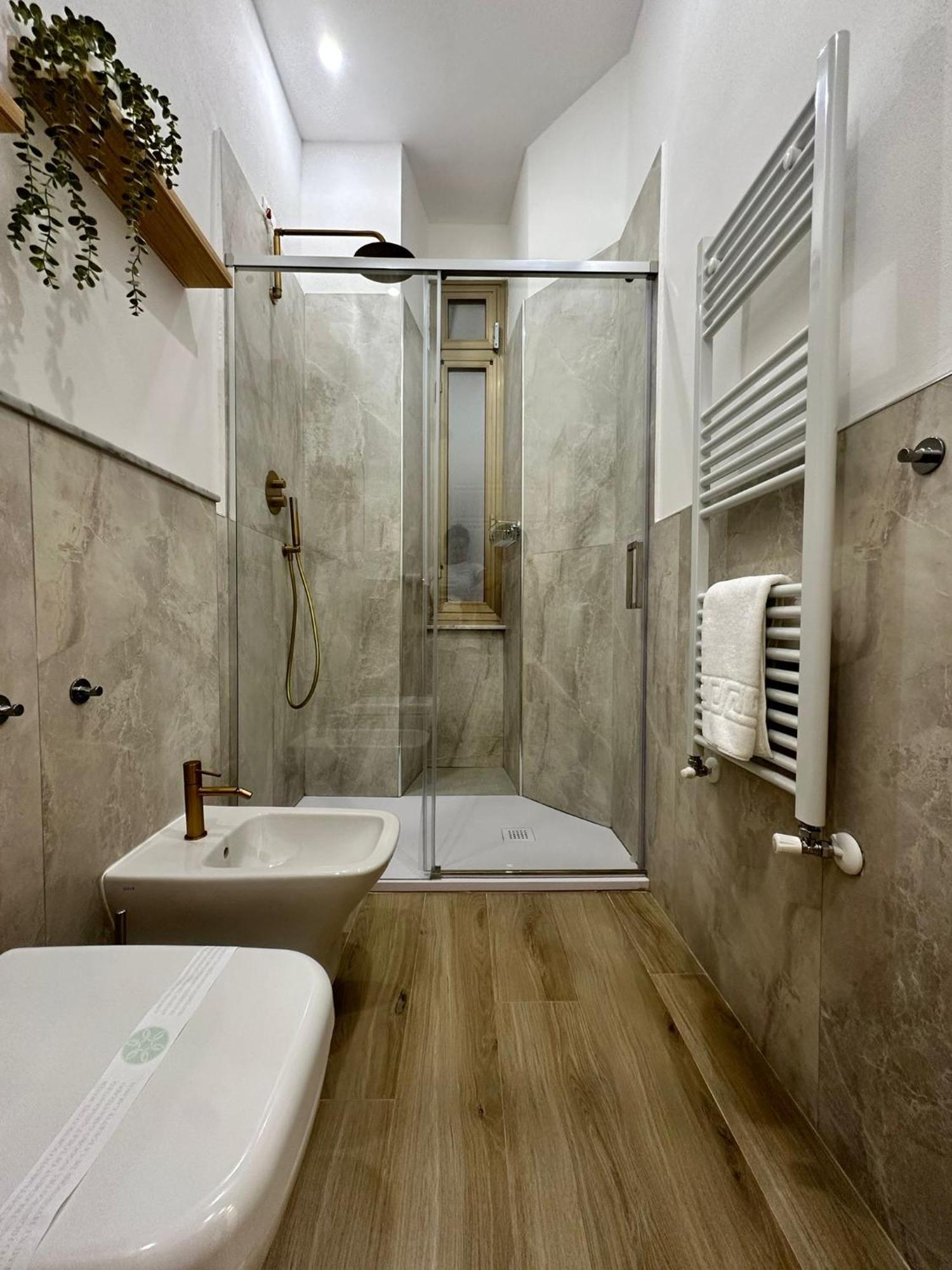 Center Rooms לה ספציה מראה חיצוני תמונה